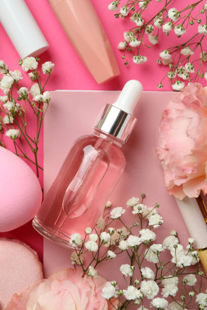 istock Female accessories and macaroons on pink background 1456762019