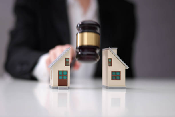 istock Divorce Lawyer Or Attorney 1456762299