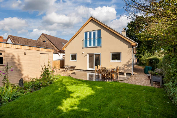 istock House and garden sunshine 1456781815