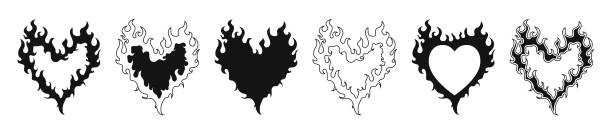 ilustraciones, imágenes clip art, dibujos animados e iconos de stock de corazones ardientes establecidos. varias formas de corazón en llama. vector - flaming torch flame fire symbol