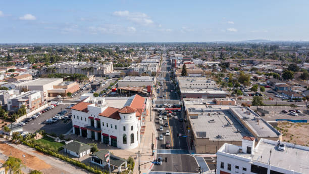 bellflower, california - campánula fotografías e imágenes de stock