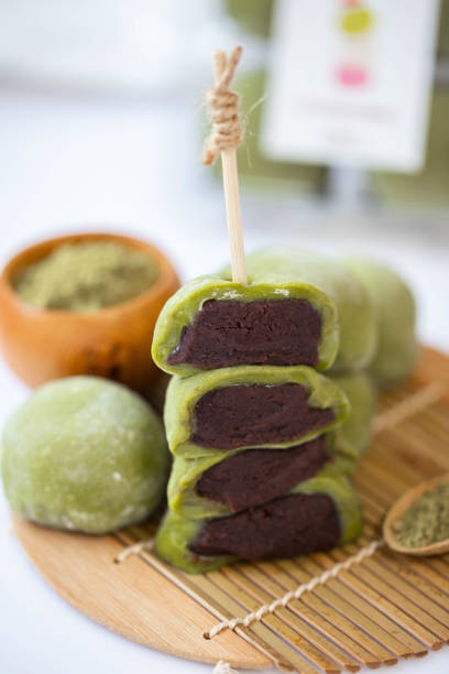 daifuku in green mochi batter