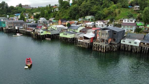 a cidade de castro em chiloé - castro - fotografias e filmes do acervo