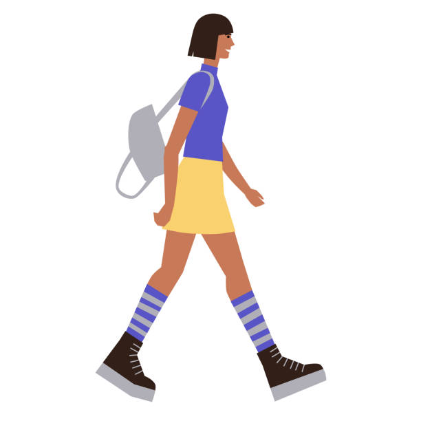 소녀는 배낭을 메고 걷고 있다. 치마를 입고 짧은 머리를 한 젊은 여성이 걷고 있습니다. 현대 십대. - striding stock illustrations
