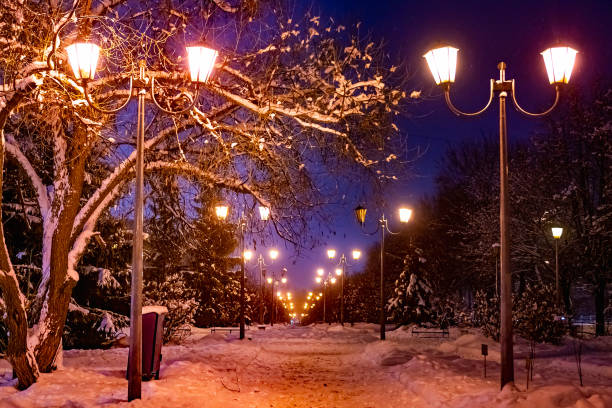istock Alley night lamp winter 1457100970