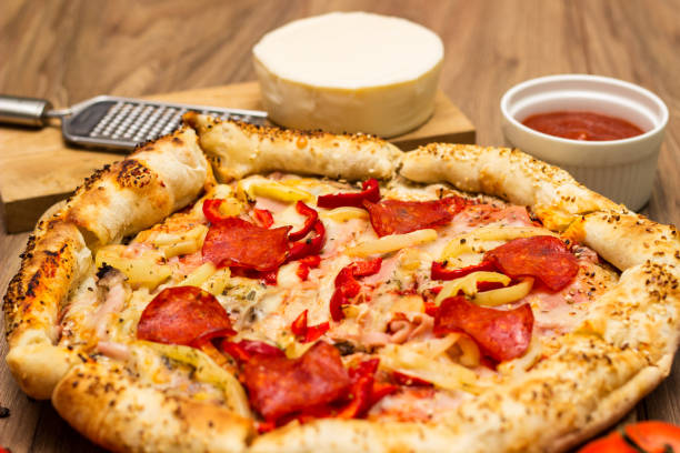 istock Sausage and vegetable pizza 1457192388