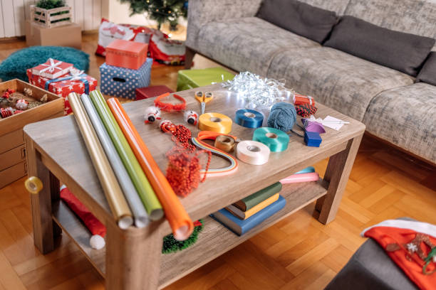 istock Packing gifts in living room 1457326971