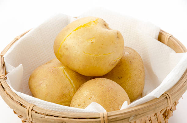 potatoes steamed in their skins