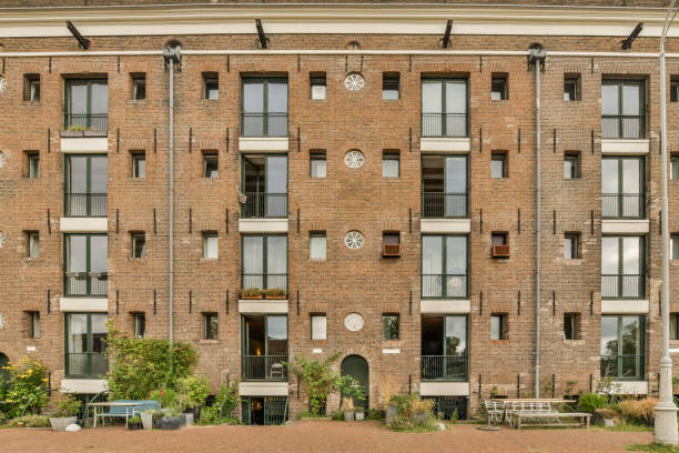istock Exterior view of building 1457498090