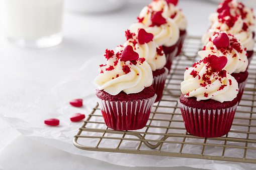 Red velvet mini cupcakes with cream cheese frosting, homemade dessert idea for Valentines day