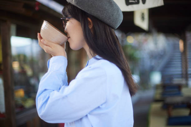 istock Japanese woman traveling alone 1457527110