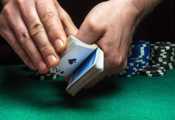 What are the rules for betting in Omaha Poker?