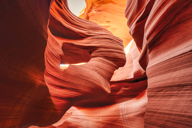 lower antelope canyon seite arizona usa - lower antelope stock-fotos und bilder