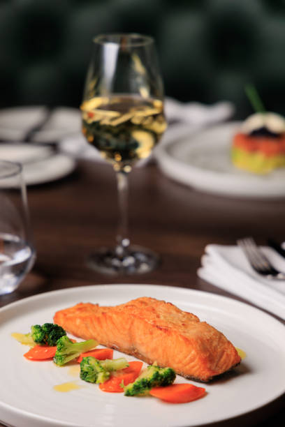 istock Grilled salmon with broccoli and carrots 1457800716