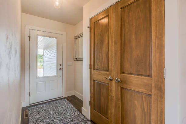 istock Entrance to home 1457803820