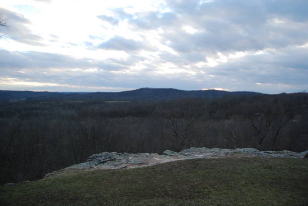 istock Landscape overlooking forest  in Southern Illinois 1457806641