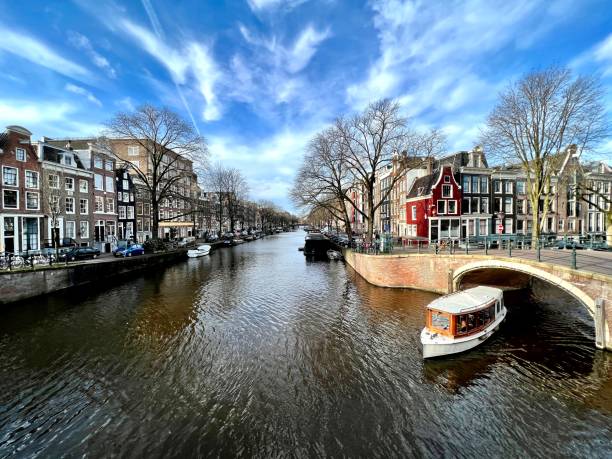 istock Canal houses Amsterdam 1457915433