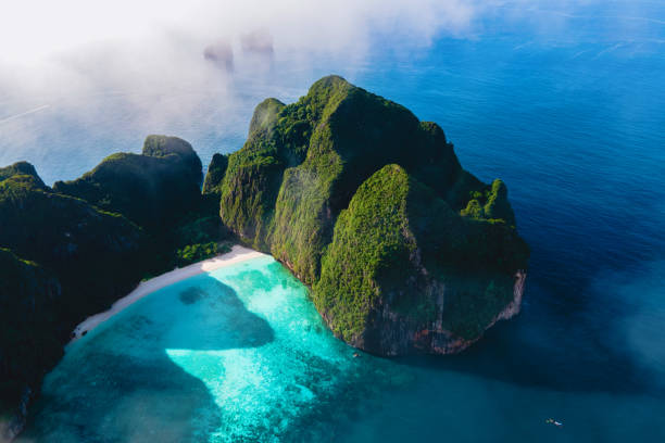istock Maya Bay Koh Phi Phi Thailand, Turquoise clear water Thailand Koh Pi Pi 1457937968