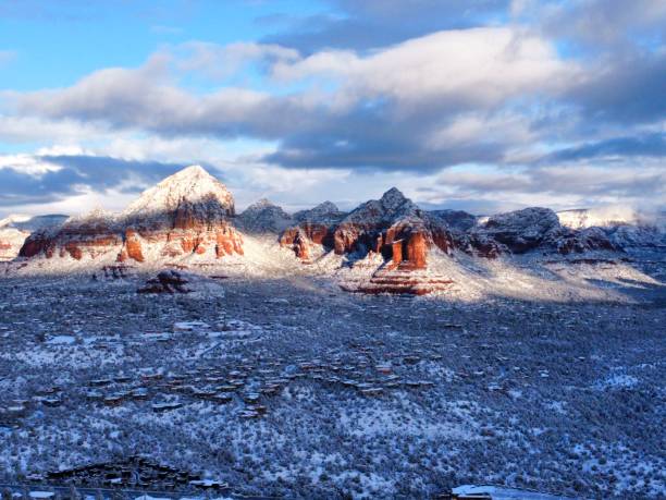 istock Sedona Arizona winter 1458007522