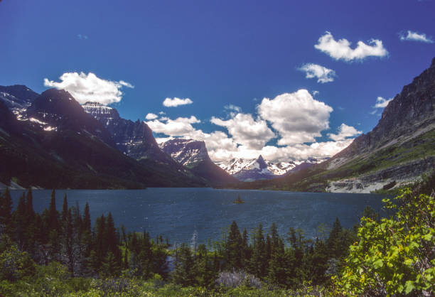 istock Waterton Lakes NP - Waterton Lake - 1989 1458013017