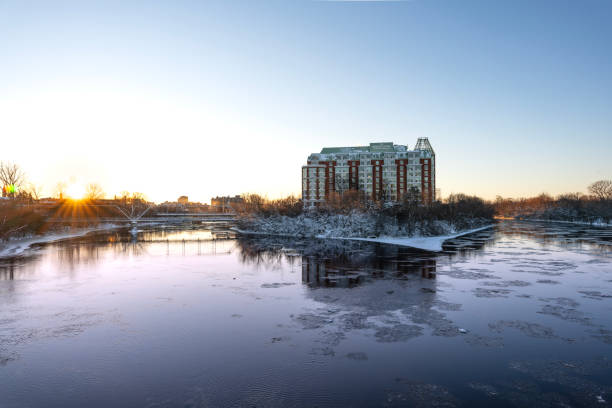 istock Porter Island in winter 1458046476