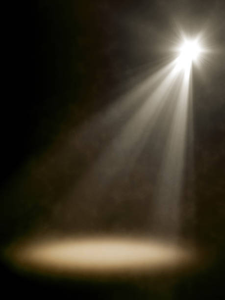 центр внимания - местное освещение стоковые фото и изображения