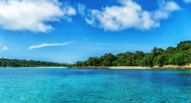 The Pearl Islands archipelago in the Pacific ocean, Panama Tropical Caribbean island part of the Pearl islands, Panama isla contadora stock pictures, royalty-free photos & images