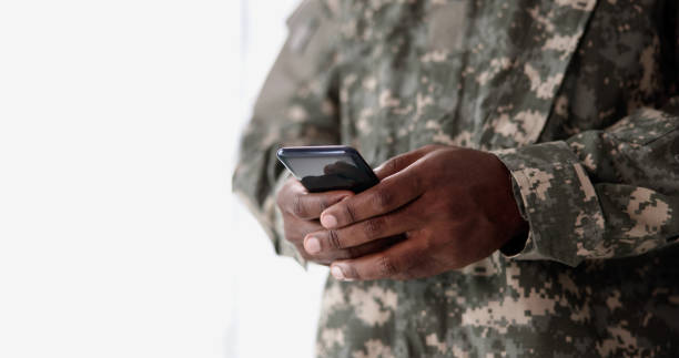 istock US Military Soldier Smart Phone Espionage 1458139576