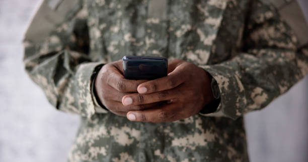 istock US Military Soldier Smart Phone Espionage 1458151546