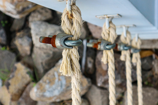 Rope/rope for boats is a collection of linear plies, threads or strands that are twisted or braided together in order to join them into a larger, stronger shape.