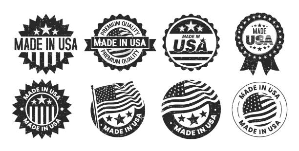 czarno-biały kolor grunge'owej kolekcji odznaki made in usa, emblemat, naklejka z amerykańską flagą wyizolowaną na białym tle. - made in the usa stock illustrations