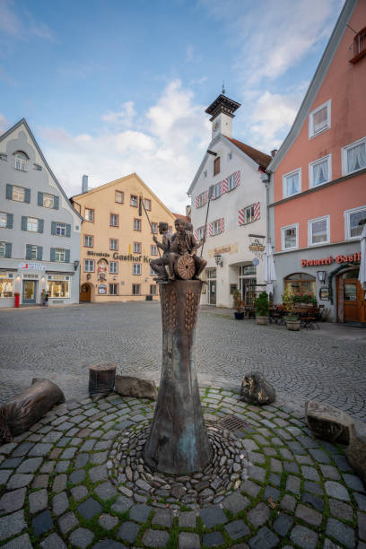 パンの泉 (brotbrunnen) - フュッセン, バイエルン, ドイツ - allgau city bavaria altstadt ストックフォトと画像