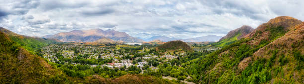istock D NZ Arrowtown Creek town pan 1458302218