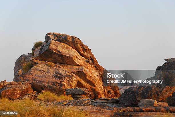 Affioramento Roccioso - Fotografie stock e altre immagini di Ambientazione esterna - Ambientazione esterna, Australia, Blu