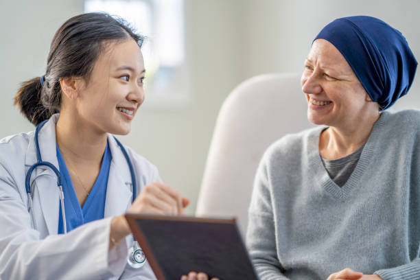 istock Oncology Homecare Visit 1458349924