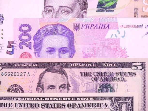 united states of america and ukraine banknotes - close up one dollar bill history finance imagens e fotografias de stock