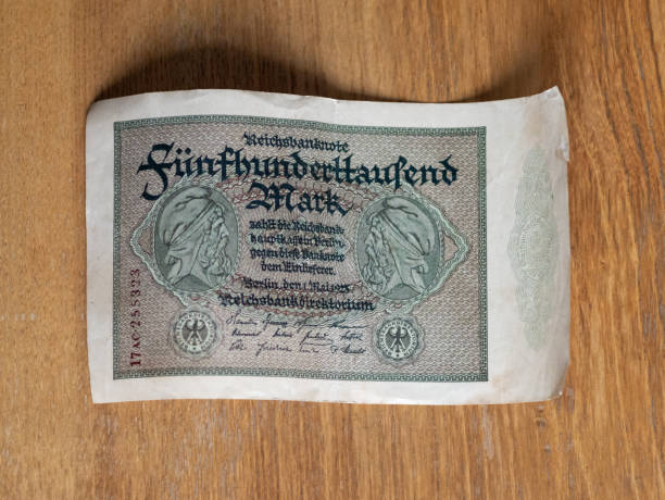 istock German Money During Inflation 1923 1458370944
