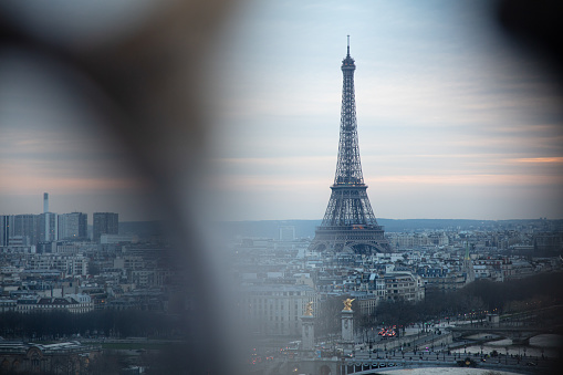 The Arc de Triomphe is one of the iconic buildings in Paris and all of France, and when people simply say the Arc de Triomphe, they often refer to the Arc de Triomphe de Etoile, making it one of the world's leading tourist attractions.