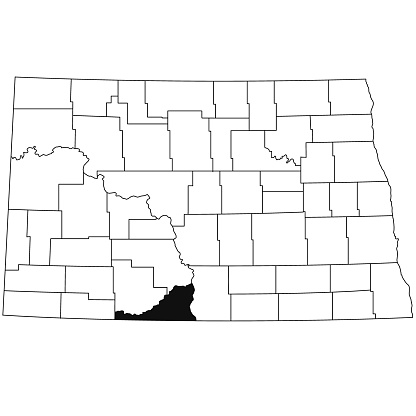 白い背景にノースダコタ州のスー郡の地図ノースダコタ州の地図で黒色で強調表示された単一の郡の地図 アメリカ合衆国のベクターアート素材や画像を