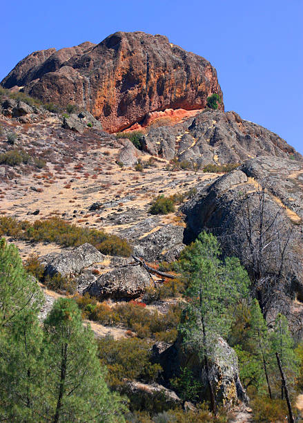 Rocky pendiente - foto de stock