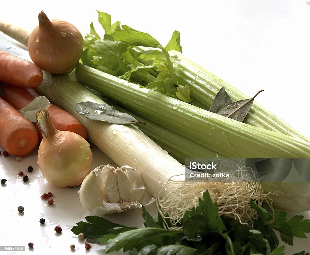 Légumes pour bouquet garni - Photo de Ail - Légume à bulbe libre de droits