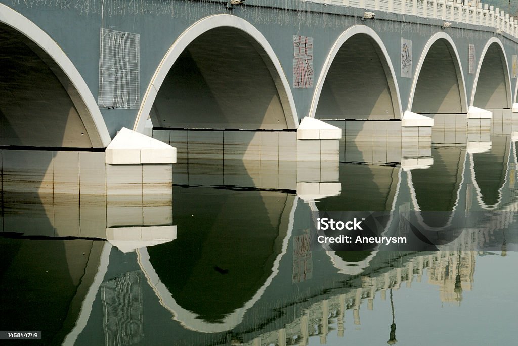Мостовые арки - Стоковые фото Арка - архитектурный элемент роялти-фри