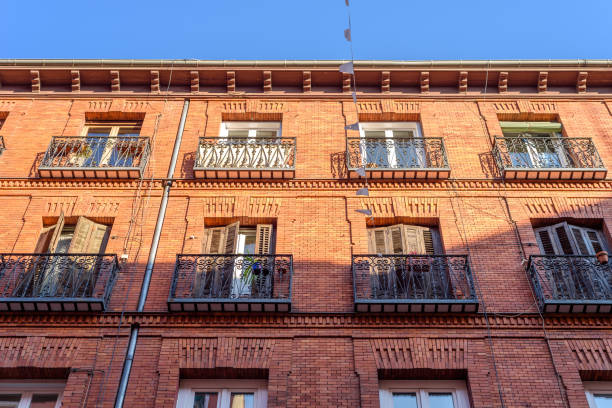 istock Old residential building in central Madrid 1458453973