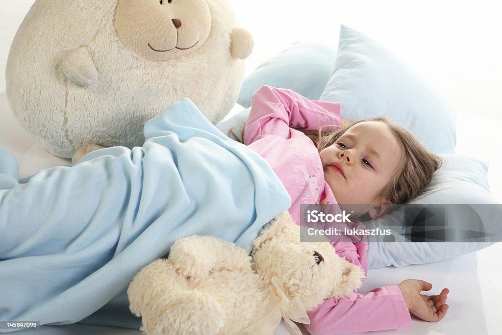 Andare a dormire - Foto stock royalty-free di Bambine femmine