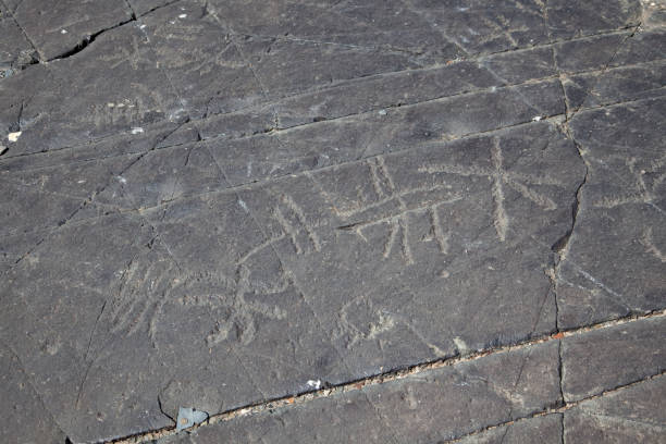istock SOUTH AFRICAN PETROGLYPHS: DRIEKOPSEILAND 1458471482
