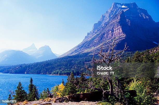 Photo libre de droit de Sommet De La Montagne banque d'images et plus d'images libres de droit de Abrupt - Abrupt, Admirer le paysage, Antique