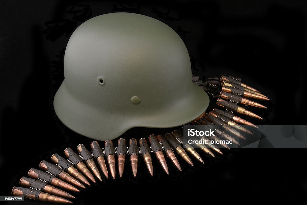 Niemiecki Bitwa Kask z WWII - Zbiór zdjęć royalty-free (Helmet)