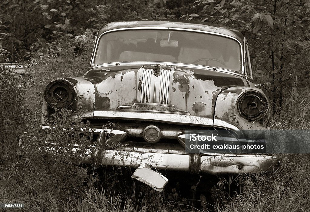 Abandonado car - Foto de stock de Abandonado royalty-free