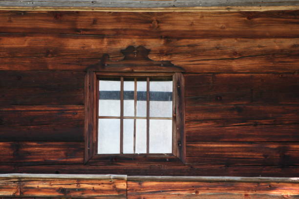 istock Old wooden house 1458481575