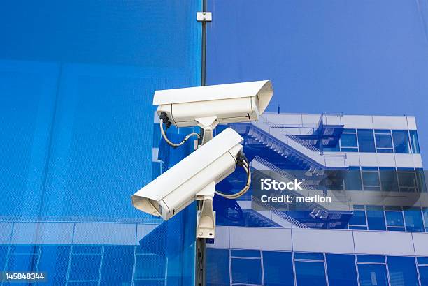 Überwachung Der Kamera Stockfoto und mehr Bilder von Analysieren - Analysieren, Außenaufnahme von Gebäuden, Bankenviertel